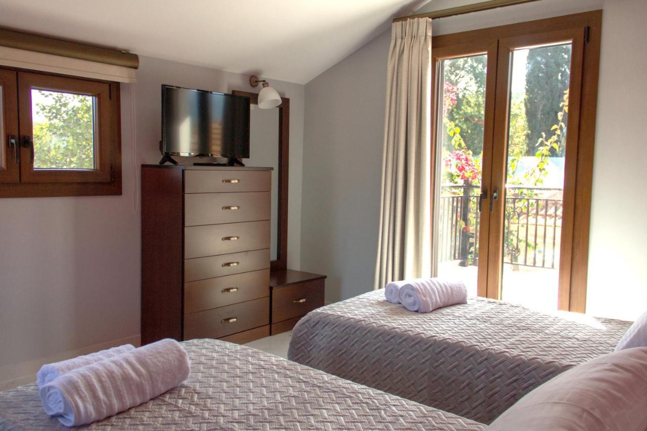 Zissis Villa&pool 5min drive to beach Kato Yerakarion Buitenkant foto